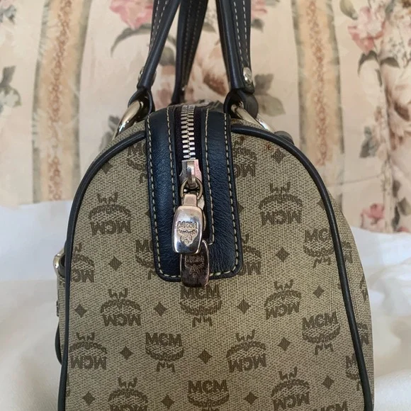 MCM limited boston’s bag - Picture 3 of 11